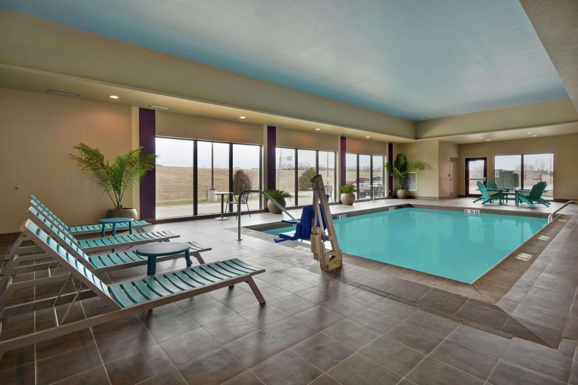 Home2 Suites By Hilton Wichita Northeast Eksteriør bilde