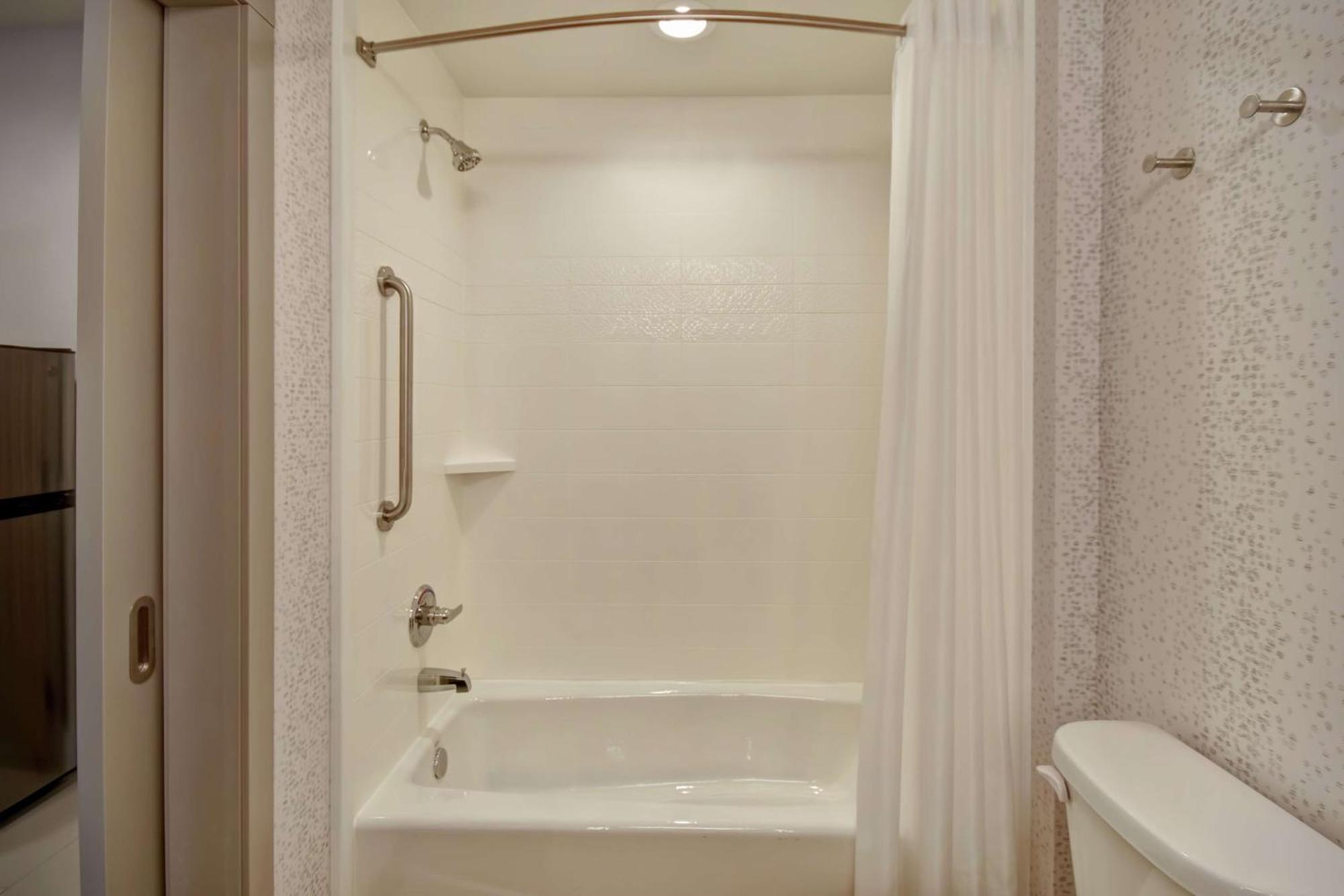 Home2 Suites By Hilton Wichita Northeast Eksteriør bilde