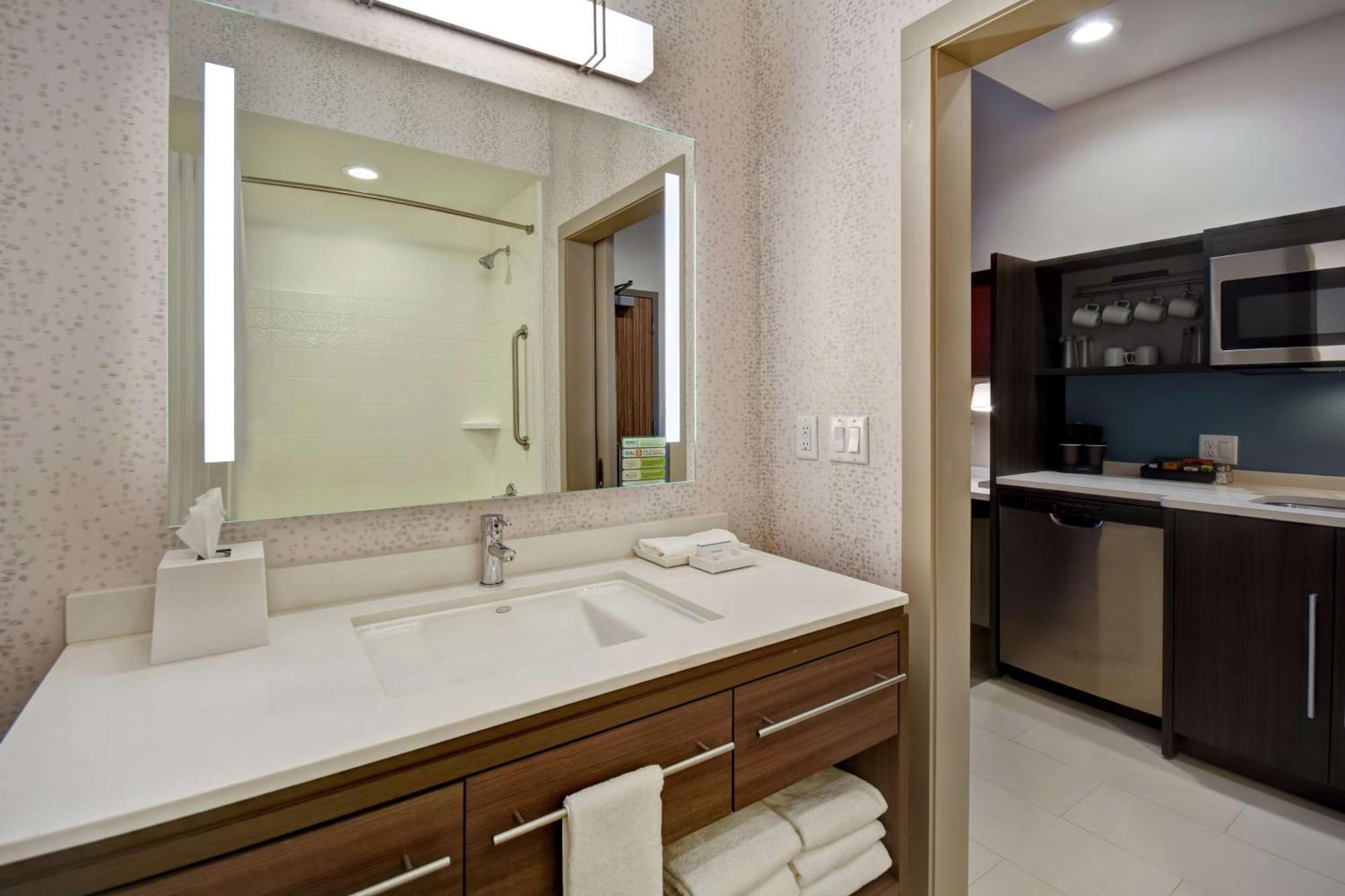 Home2 Suites By Hilton Wichita Northeast Eksteriør bilde