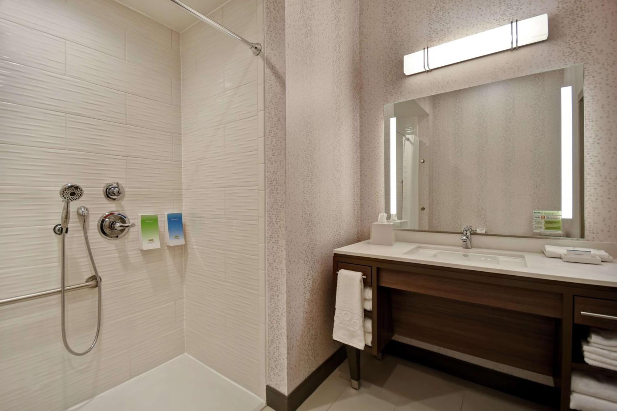Home2 Suites By Hilton Wichita Northeast Eksteriør bilde